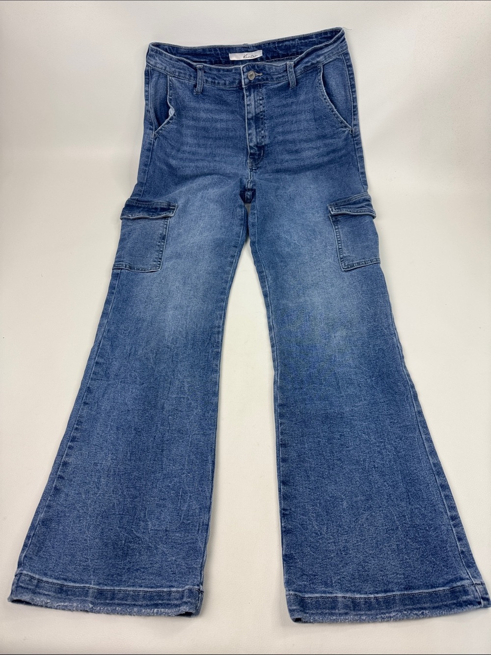 KanCan Blue Wide-Leg Cargo Jeans Size 9/28 stretch Side pockets Medium denim